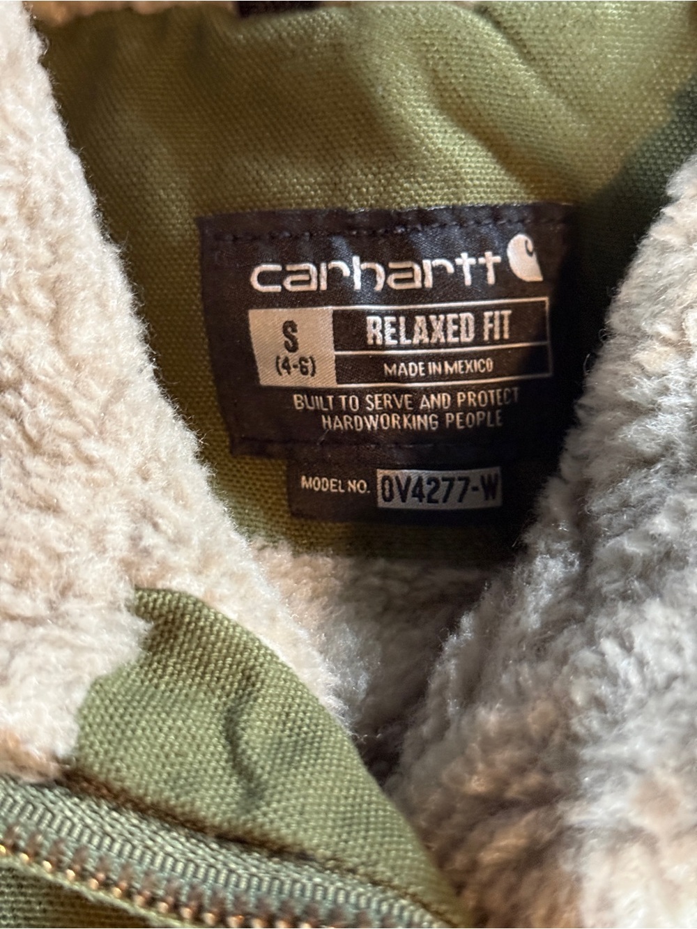 Carhartt Women’s Olive Sherpa-Lined Work Vest - Picture 2 of 6